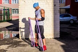 体重轻是拉引体非常大的优势