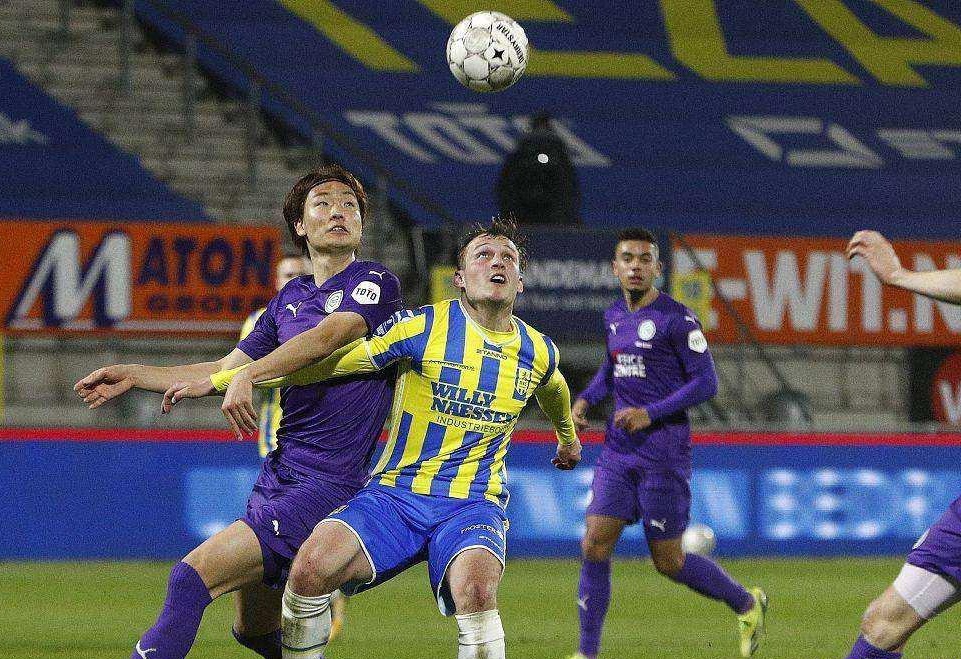 指出詹姆斯 指出詹姆斯