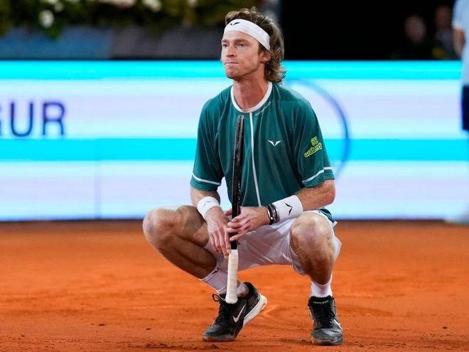 攻势主控权 攻势主控权